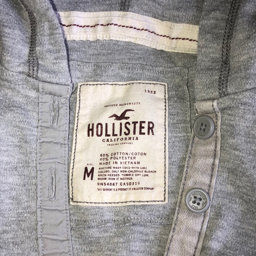 sweatshirt - Picture 2 of 3